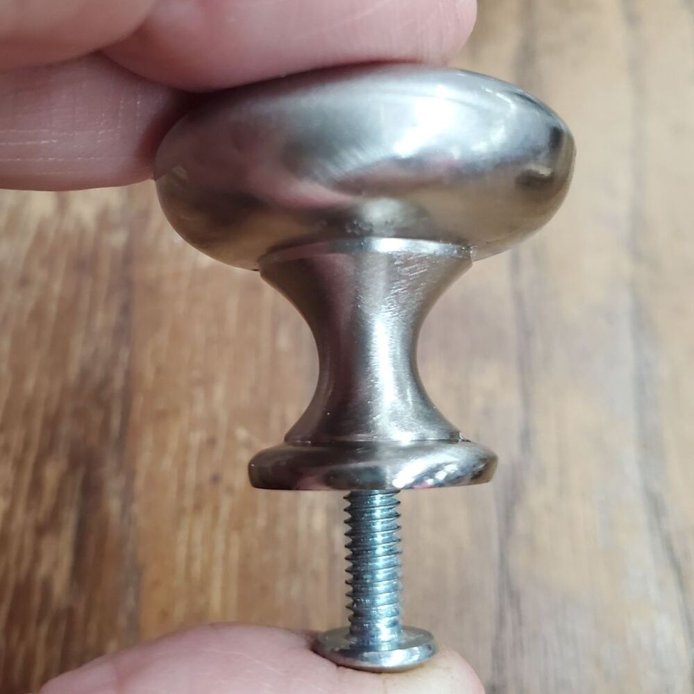 Jeffrey Alexander Elements Madison Cabinet Knobs 3910-SN Satin Nickel Lot of 21